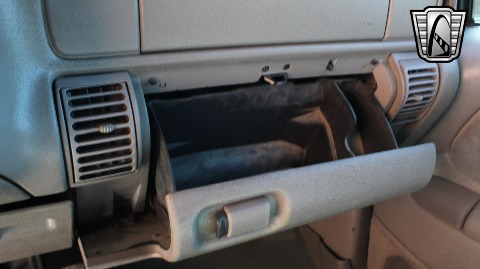 1999 Chevrolet Tahoe image 111