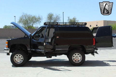 1999 Chevrolet Tahoe image 34