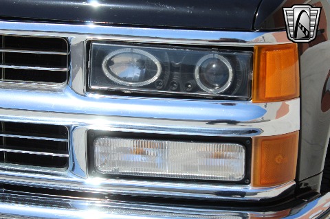 1999 Chevrolet Tahoe image 60