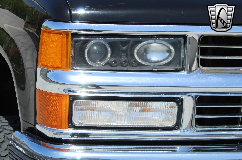 1999 Chevrolet Tahoe image 61