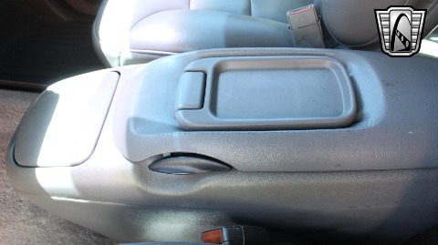 1999 Chevrolet Tahoe image 115