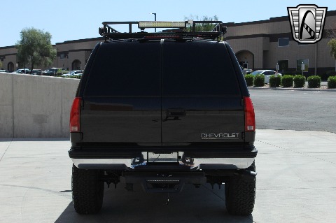 1999 Chevrolet Tahoe image 12