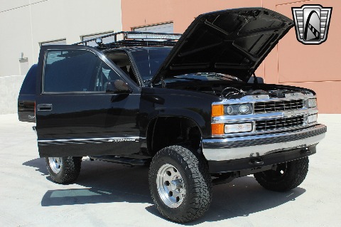 1999 Chevrolet Tahoe image 39