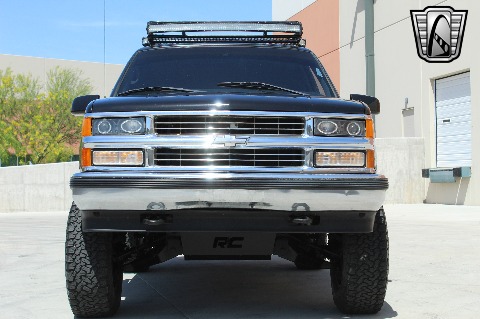 1999 Chevrolet Tahoe image 16