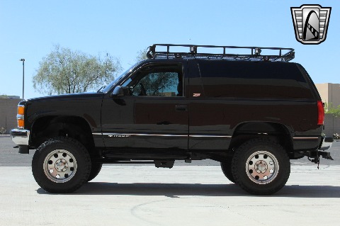 1999 Chevrolet Tahoe image 18