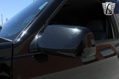 1999 Chevrolet Tahoe image 70