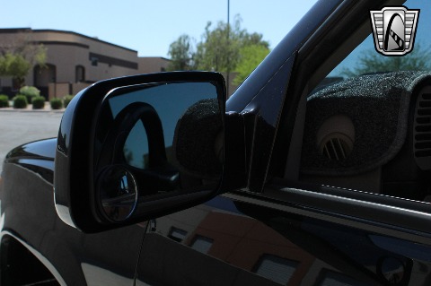 1999 Chevrolet Tahoe image 71