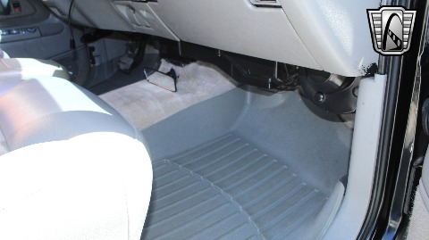 1999 Chevrolet Tahoe image 124