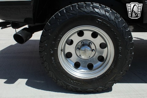 1999 Chevrolet Tahoe image 99