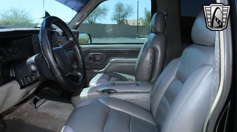1999 Chevrolet Tahoe image 104