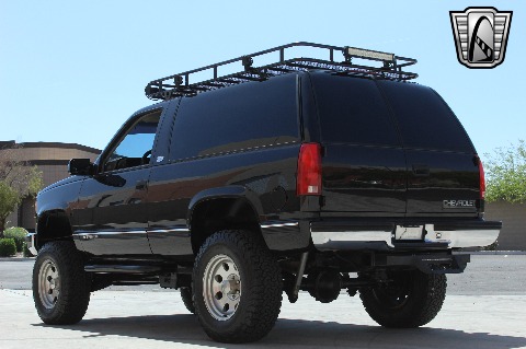 1999 Chevrolet Tahoe image 27