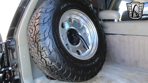 1999 Chevrolet Tahoe image 131