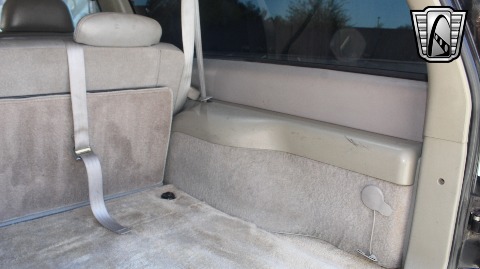 1999 Chevrolet Tahoe image 132