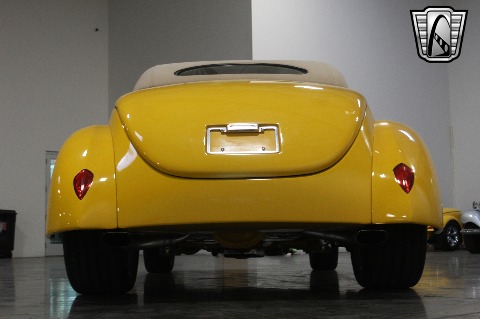 1937 Ford Roadster image 29