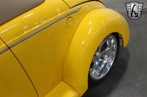 1937 Ford Roadster image 81