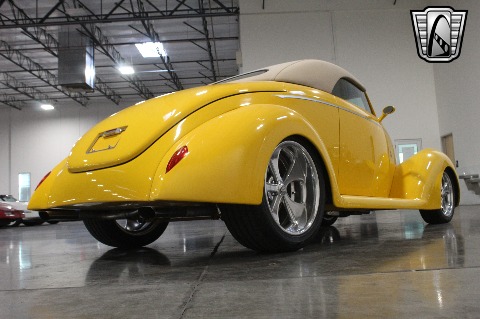 1937 Ford Roadster image 30