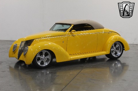 1937 Ford Roadster image 6