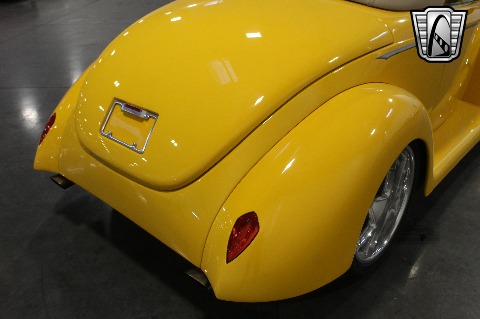 1937 Ford Roadster image 84