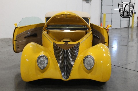 1937 Ford Roadster image 33
