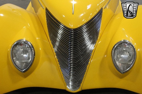 1937 Ford Roadster image 60