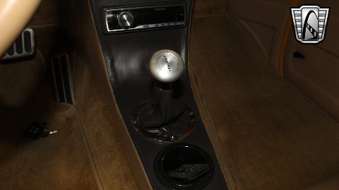 1937 Ford Roadster image 112