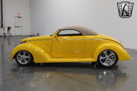 1937 Ford Roadster image 11