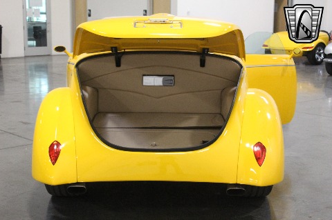 1937 Ford Roadster image 37