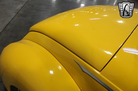 1937 Ford Roadster image 92