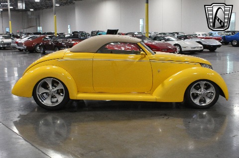 1937 Ford Roadster image 15