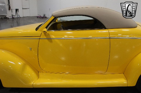 1937 Ford Roadster image 42