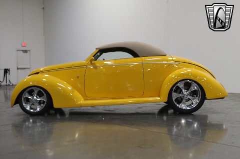 1937 Ford Roadster image 19