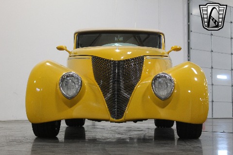 1937 Ford Roadster image 25