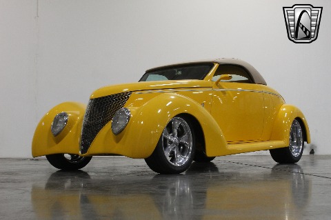 1937 Ford Roadster image 26