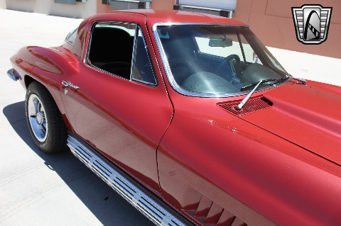 1967 Chevrolet Corvette image 108