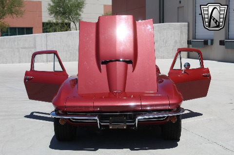 1967 Chevrolet Corvette image 32