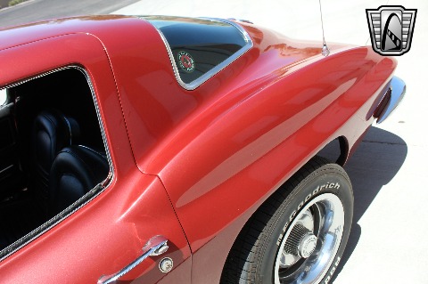 1967 Chevrolet Corvette image 110