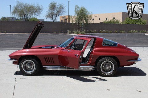 1967 Chevrolet Corvette image 34