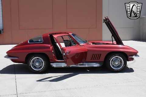 1967 Chevrolet Corvette image 38
