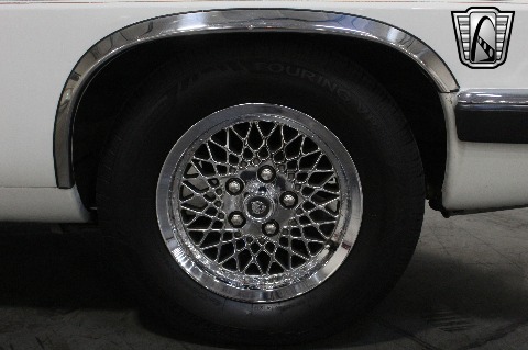 1991 Jaguar XJS image 108