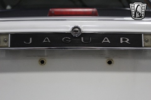 1991 Jaguar XJS image 100
