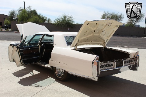 1965 Cadillac Fleetwood image 120