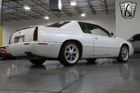 2002 Cadillac Eldorado image 29