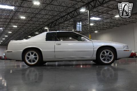 2002 Cadillac Eldorado image 30