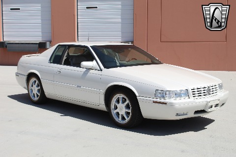 2002 Cadillac Eldorado image 5