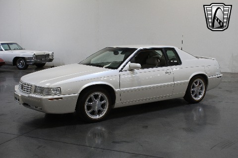 2002 Cadillac Eldorado image 6