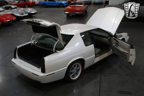2002 Cadillac Eldorado image 37