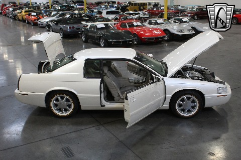2002 Cadillac Eldorado image 39