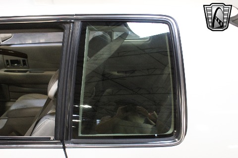 2002 Cadillac Eldorado image 100