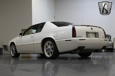 2002 Cadillac Eldorado image 27