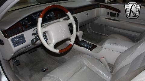 2002 Cadillac Eldorado image 106